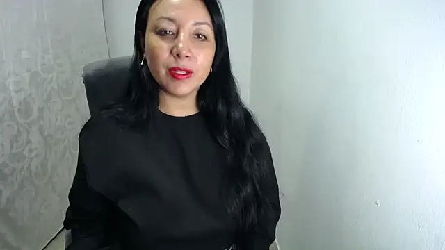 soyElena46 online show from May 21, 12:02 pm