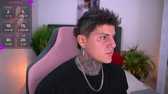 Snapshot of goldenatlasX chatting on February 16, 7:23 pm goldenatlasX online show from February 16, 7:23 pm