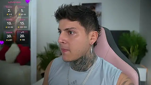 Snapshot of goldenatlasX chatting on February 13, 7:14 pm goldenatlasX online show from February 13, 7:14 pm