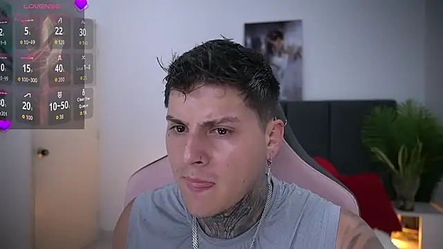 Snapshot of goldenatlasX chatting on February 5, 9:54 pm goldenatlasX online show from February 5, 9:54 pm