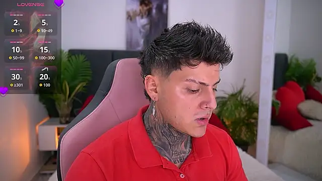 Snapshot of goldenatlasX chatting on February 19, 7:11 pm goldenatlasX online show from February 19, 7:11 pm