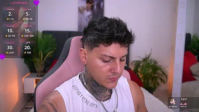 Snapshot of goldenatlasX chatting on February 18, 6:04 pm goldenatlasX online show from February 18, 6:04 pm