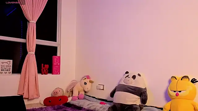 Maiky Cooper01 online show from April 13, 4:27 am