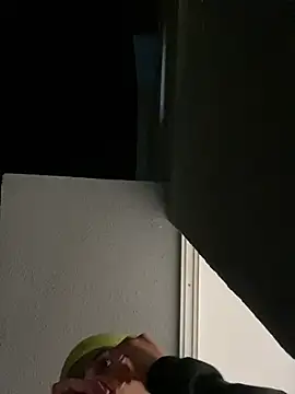 Maiky Cooper01 online show from March 17, 2:36 am