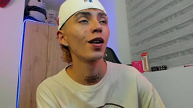 Maiky Cooper01 online show from January 15, 1:31 am