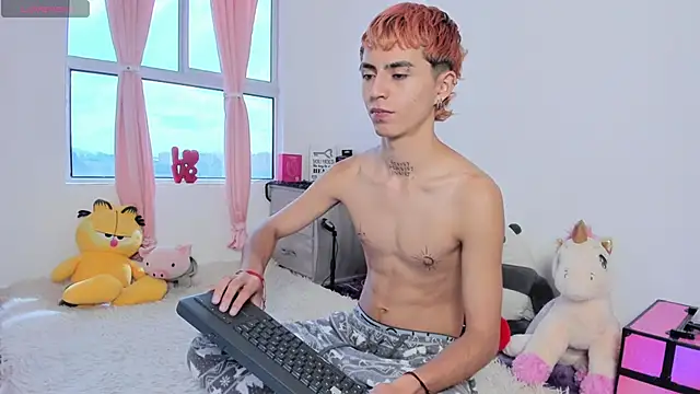 Maiky Cooper01 online show from March 13, 2:55 pm