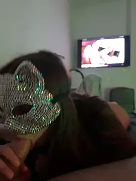 Snapshot of SweetDanger_lvx chatting on February 19, 6:27 pm SweetDanger lvx online show from February 19, 6:27 pm