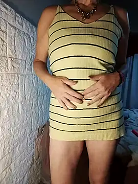 Juguetonafogosa5 online show from March 26, 1:15 am