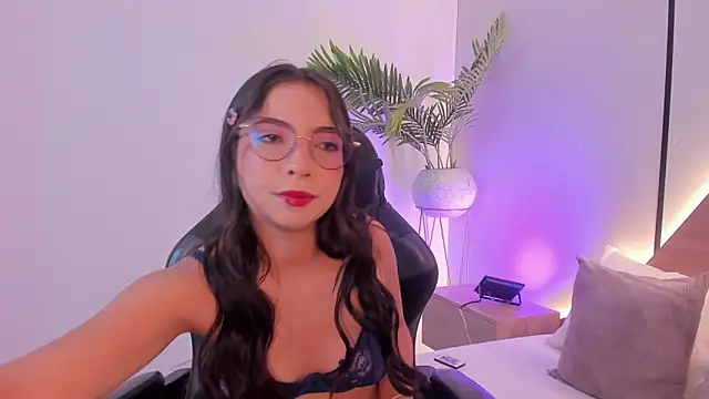 Snapshot of cataleya_castle chatting on February 9, 12:14 pm cataleya castle online show from February 9, 12:14 pm