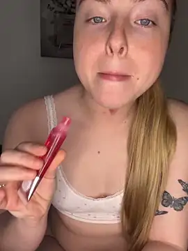 Bayleighjohnson18 online show from February 1, 11:30 am