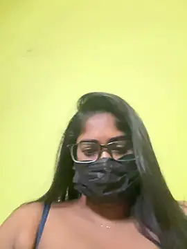 Snapshot of juicyhoney111 chatting on July 5, 2:49 am juicyhoney111 online show from July 5, 2:49 am