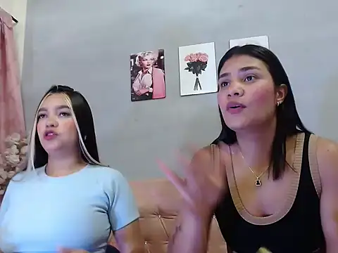 Snapshot of Ghislayne_Maxwell chatting on January 11, 3:52 pm Ghislayne Maxwell online show from January 11, 3:52 pm