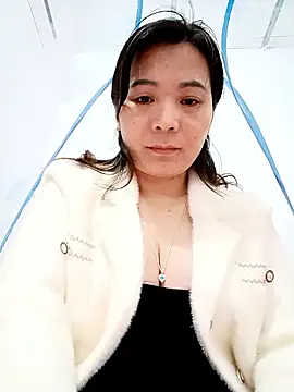 Snapshot of ManaMi-Ami chatting on January 11, 7:15 am ManaMi-Ami online show from January 11, 7:15 am