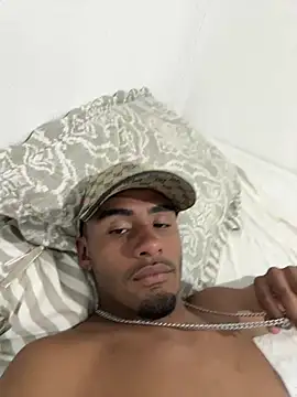 Otavio 01 online show from January 12, 1:01 am