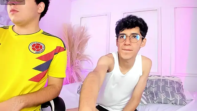 ian and austin online show from January 12, 12:34 pm