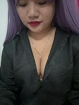 Rubydesire online show from April 8, 3:35 pm