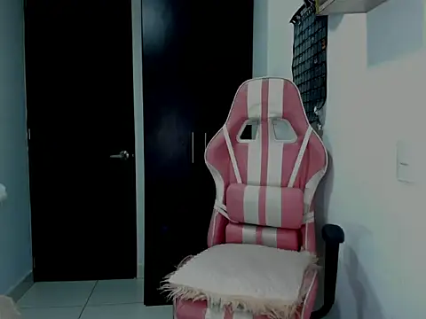 Alicia wings online show from April 4, 4:52 am