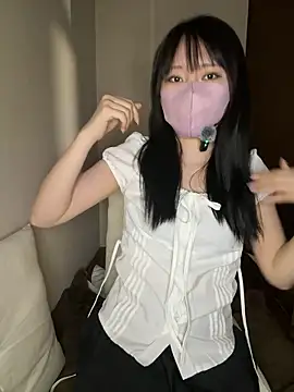 Snapshot of rin_15 chatting on July 17, 1:36 am rin 15 online show from July 17, 1:36 am