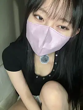 Snapshot of rin_15 chatting on July 4, 11:42 pm rin 15 online show from July 4, 11:42 pm
