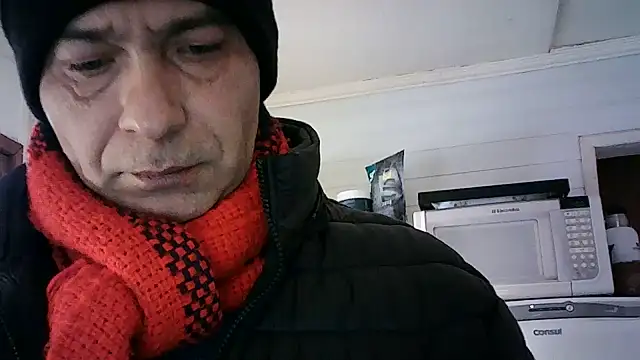 Snapshot of dogfrota chatting on June 20, 4:34 pm dogfrota online show from June 20, 4:34 pm