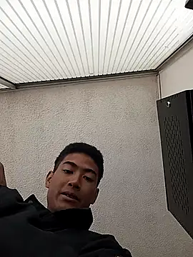 CrIs1dtian3 online show from January 14, 3:26 pm