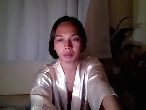 LOVELYMAYUMIE online show from April 5, 4:02 pm