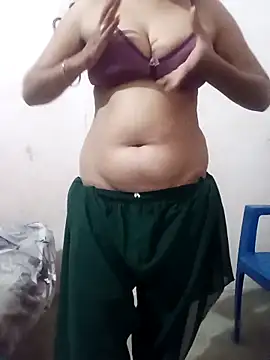 sexyqueen558 online show from April 8, 7:26 pm