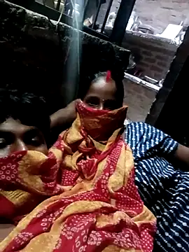 Snapshot of Shivanisingh4 chatting on April 28, 10:08 am Shivanisingh4 online show from April 28, 10:08 am