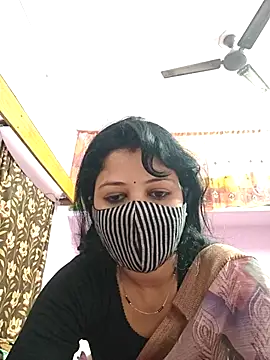 Priyaji7575 online show from January 15, 6:28 am