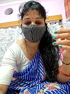 Priyaji7575 online show from February 18, 5:49 am