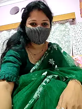 Priyaji7575 online show from February 22, 11:12 am