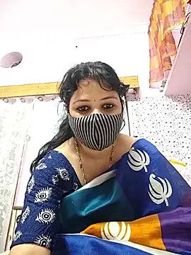 Priyaji7575 online show from February 25, 11:21 am