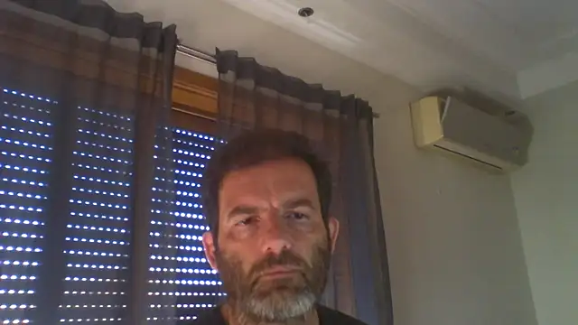 Snapshot of _grj1 chatting on July 8, 8:04 am grj1 online show from July 8, 8:04 am