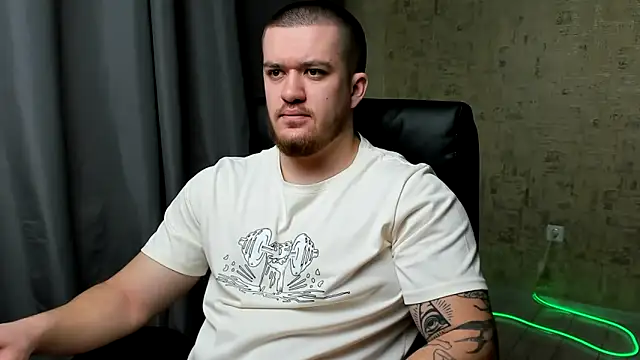 Well boy online show from February 12, 8:08 pm