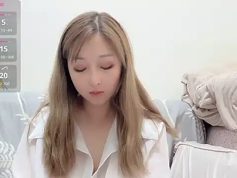 Snapshot of tw_kimi chatting on February 4, 5:57 am tw kimi online show from February 4, 5:57 am