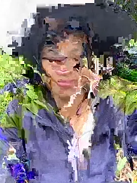 Snapshot of sun-shii chatting on July 18, 1:03 am sun-shii online show from July 18, 1:03 am