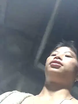 Snapshot of sun-shii chatting on April 28, 10:47 pm sun-shii online show from April 28, 10:47 pm