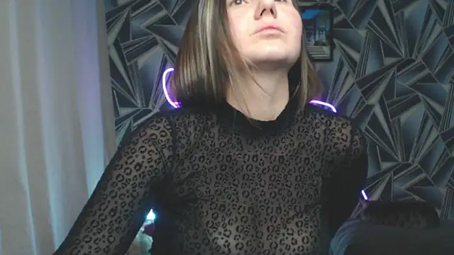 NikkiKiss    online show from March 30, 5:03 pm