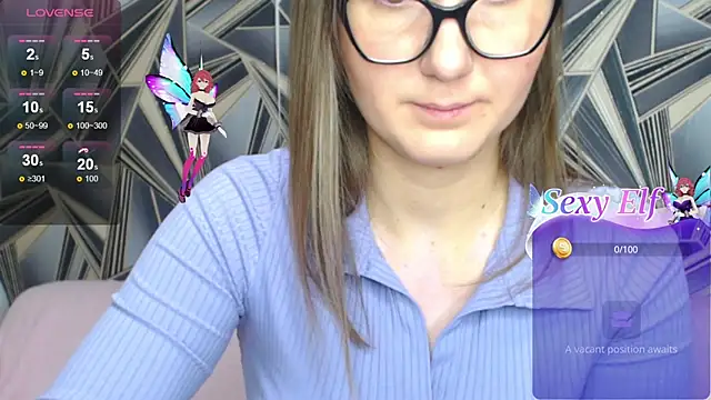 Snapshot of NikkiKiss___ chatting on February 6, 1:12 am NikkiKiss online show from February 6, 1:12 am