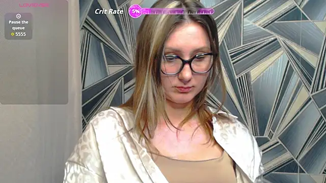 Snapshot of NikkiKiss___ chatting on February 19, 5:54 pm NikkiKiss online show from February 19, 5:54 pm