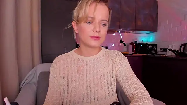 JessicaBeverly  online show from January 14, 1:37 pm