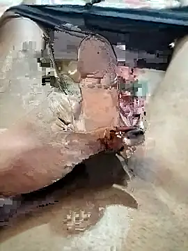 studio-my online show from February 7, 5:43 pm