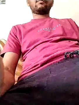 studio-my online show from February 12, 9:31 am