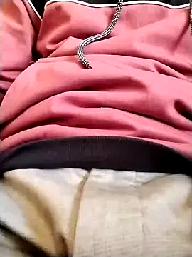 studio-my online show from February 6, 7:04 am