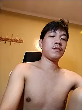 asian guy67 online show from July 8, 11:49 pm