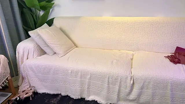 DouDou-- online show from July 3, 3:40 pm