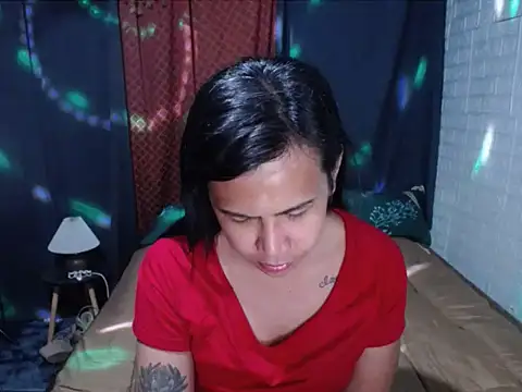BriannaCruz24 online show from April 30, 11:50 am