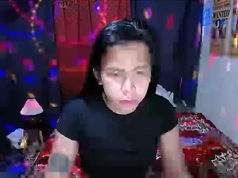 BriannaCruz24 online show from May 11, 11:55 am