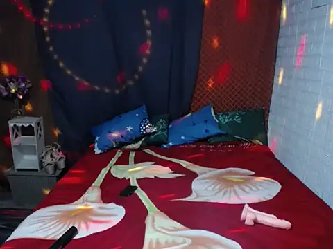 BriannaCruz24 online show from March 5, 9:06 am