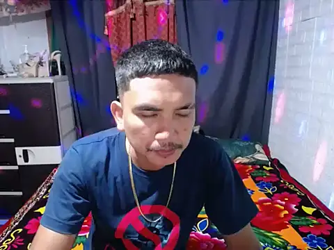 BriannaCruz24 online show from February 4, 10:21 am